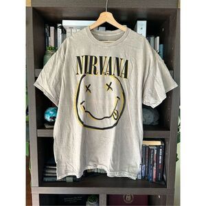 🐿️ NWOT Nirvana Acid Wash Tan Gray Smiley Graphic Unisex Short Sleeve Tee XL
